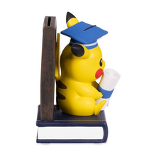 Cargar imagen en el visor de la galería, Pikachu Figura Graduación