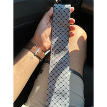 Cargar imagen en el visor de la galería, Corbata Pikachu