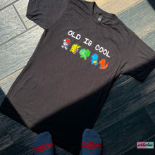 Cargar imagen en el visor de la galería, OLD IS COOL BLACK