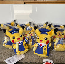 Cargar imagen en el visor de la galería, Pikachu Graduación