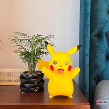 Cargar imagen en el visor de la galería, Lampara Pikachu Estatua