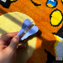 Cargar imagen en el visor de la galería, Pinza de pelo Butterfree
