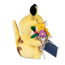 Cargar imagen en el visor de la galería, Pikachu Peluche Ramos de Flores
