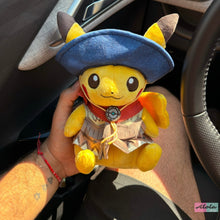 Cargar imagen en el visor de la galería, Peluche Pikachu del desierto
