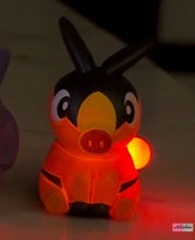 Cargar imagen en el visor de la galería, Figura Led Pokemon
