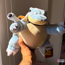 Cargar imagen en el visor de la galería, Blastoise plush grande
