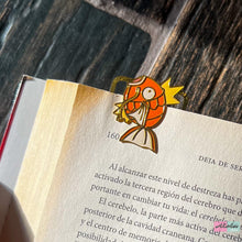 Cargar imagen en el visor de la galería, Marca Páginas Magikarp
