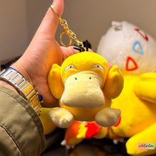 Cargar imagen en el visor de la galería, Psyduck llavero peluche
